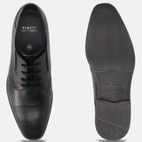 Men's Bugatti derby black leather shoes with a pointed toe and plain toe featuring a moulded heel , a tpr outsole , and laces fastening.