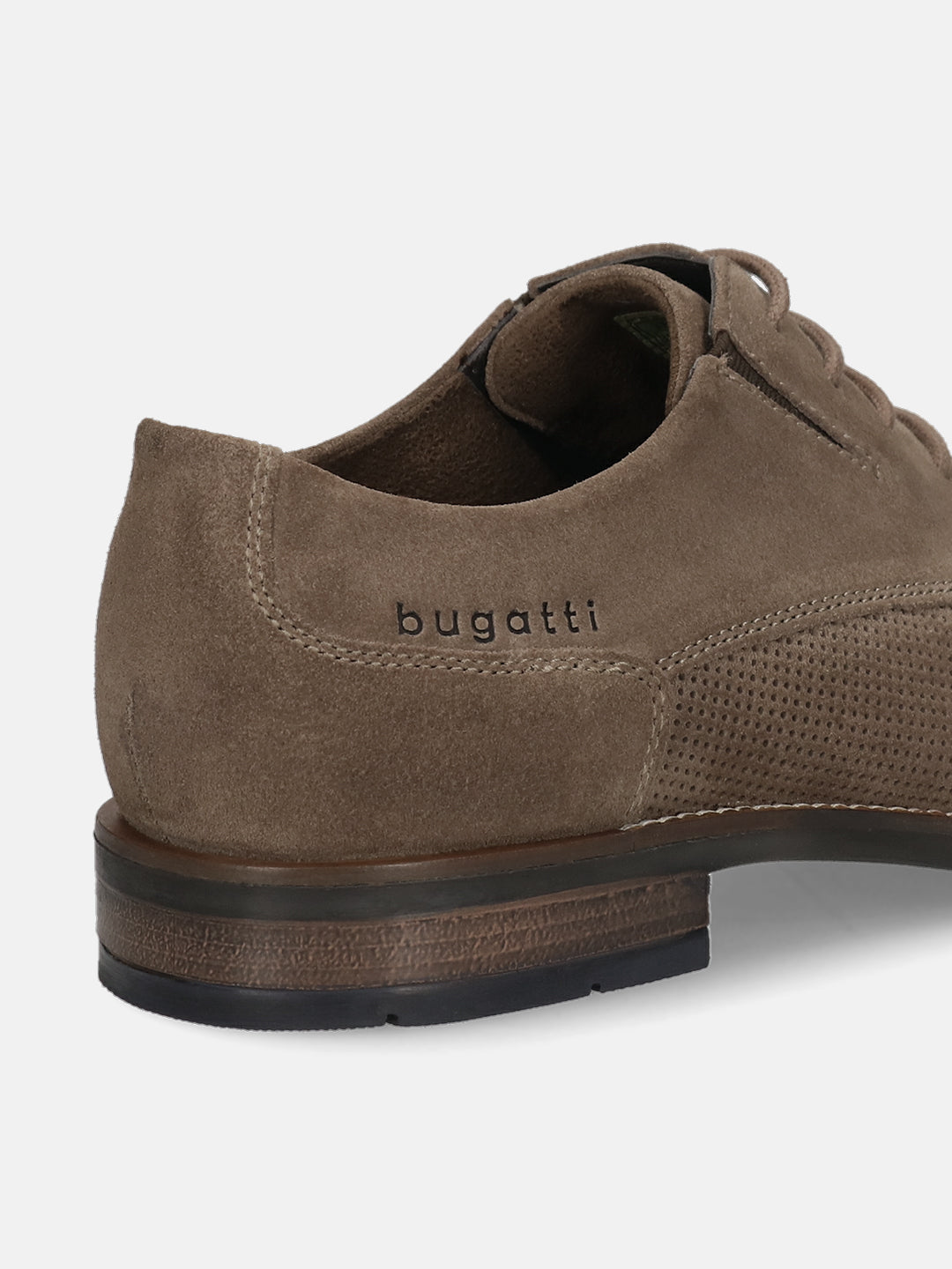 Men's Bugatti derby beige leather shoes with a pointed toe and plain toe featuring a moulded heel , a tpr outsole , and laces fastening.