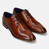 Men's Bugatti derby cognac leather shoes with a pointed toe and cap toe featuring a moulded heel , a tpr outsole , and laces fastening.