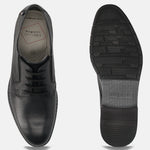 Men's Bugatti derby black leather shoes with a round toe and plain toe featuring a moulded heel , a tpr outsole , and laces fastening.