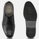 Men's Bugatti derby black leather shoes with a round toe and plain toe featuring a moulded heel , a tpr outsole , and laces fastening.