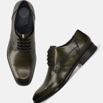 Men's Bugatti derby green leather shoes with a pointed toe and plain toe featuring a stacked heel , a leather outsole , and laces fastening.