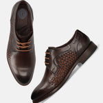 Men's Bugatti derby brown leather shoes with a round toe and plain toe featuring a stacked heel , a leather outsole , and laces fastening.