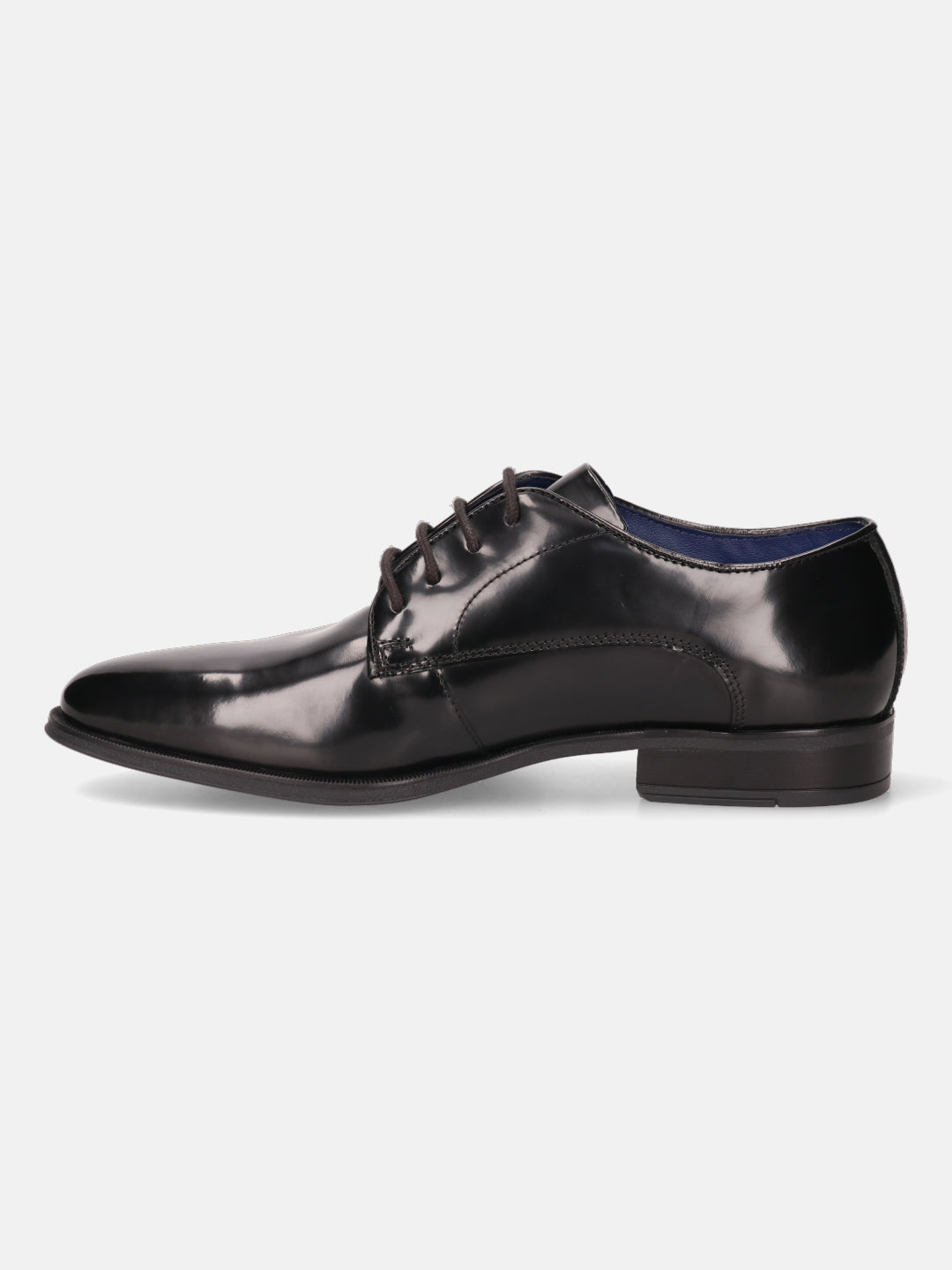A black Men's bugatti Derby featuring a pointed toe plain toe, stacked heel. Made from premium genuine leather with a durable tpr outsole, this laces design offers both style and comfort.