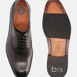 A grey Men's bugatti Oxford featuring a chisel toe plain toe, stacked heel. Made from premium genuine leather with a durable leather outsole, this laces design offers both style and comfort.