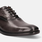 A grey Men's bugatti Oxford featuring a chisel toe plain toe, stacked heel. Made from premium genuine leather with a durable leather outsole, this laces design offers both style and comfort.