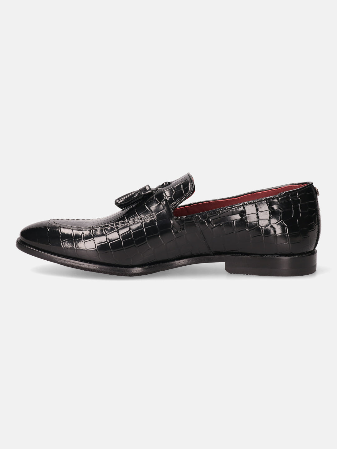 A black Men's bugatti Tassel Loafers featuring a round toe plain toe, stacked heel. Made from premium genuine leather with a durable leather outsole, this slip-on design offers both style and comfort.