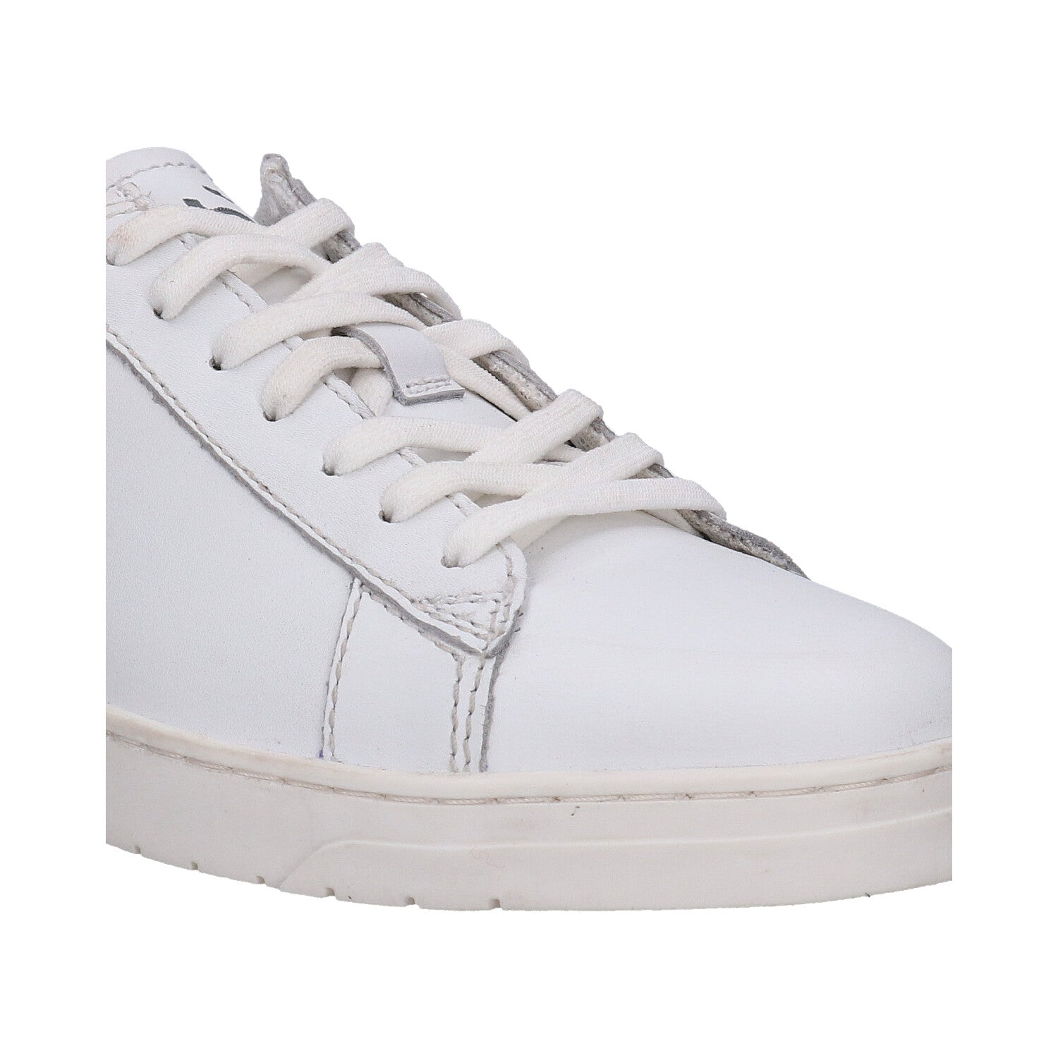 Cropped view of a white bugatti sneaker with white laces and a textured sole.
