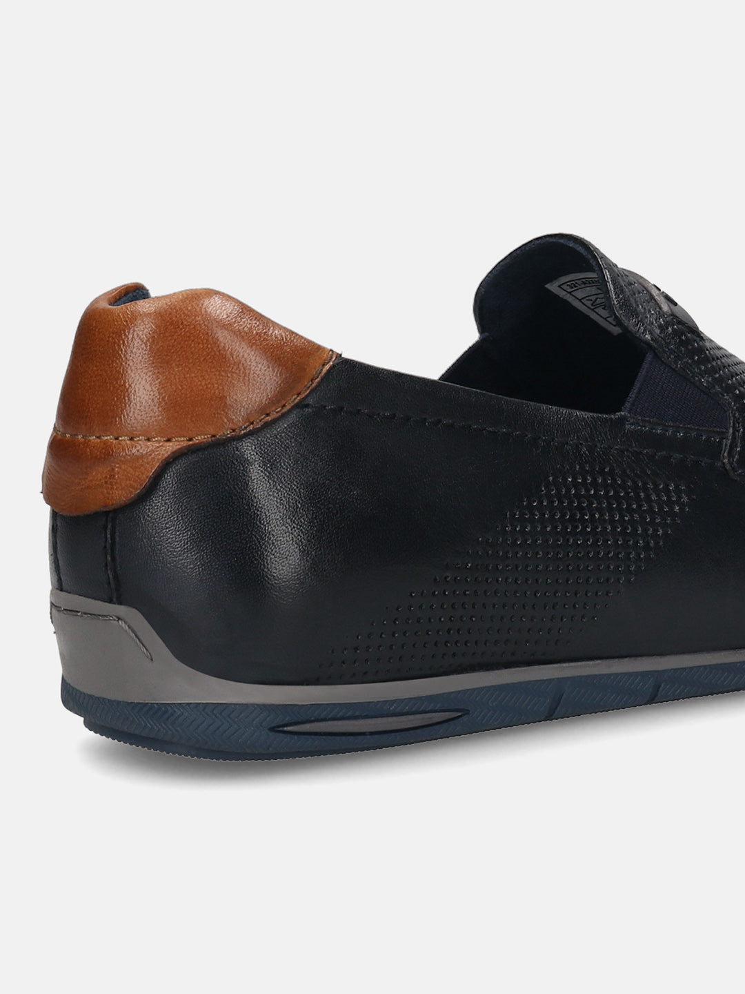 Men's Bugatti casual blue leather shoes with a square toe and apron toe , a tpr outsole.