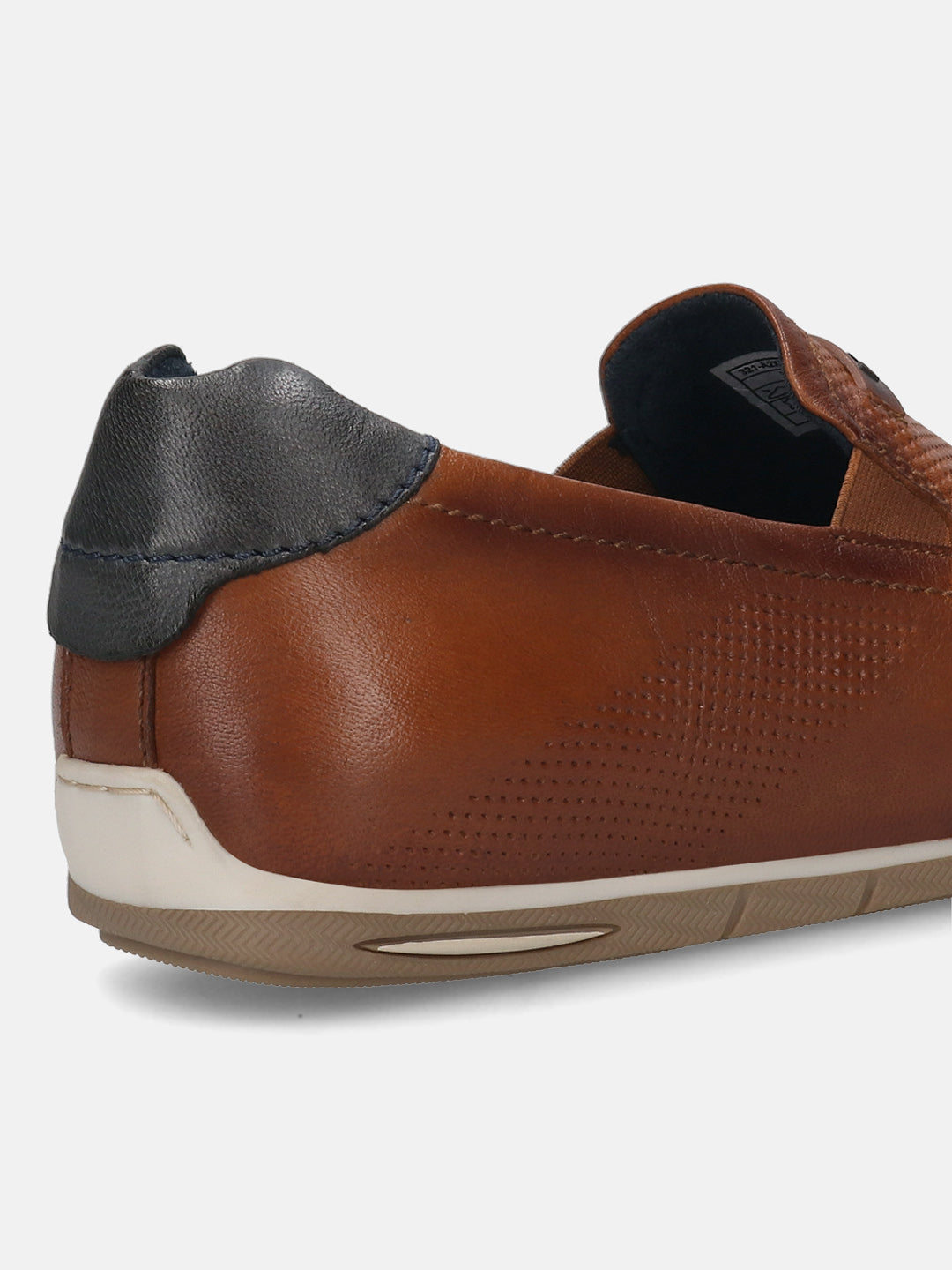 Men's Bugatti casual cognac leather shoes with a square toe and apron toe , a tpr outsole.