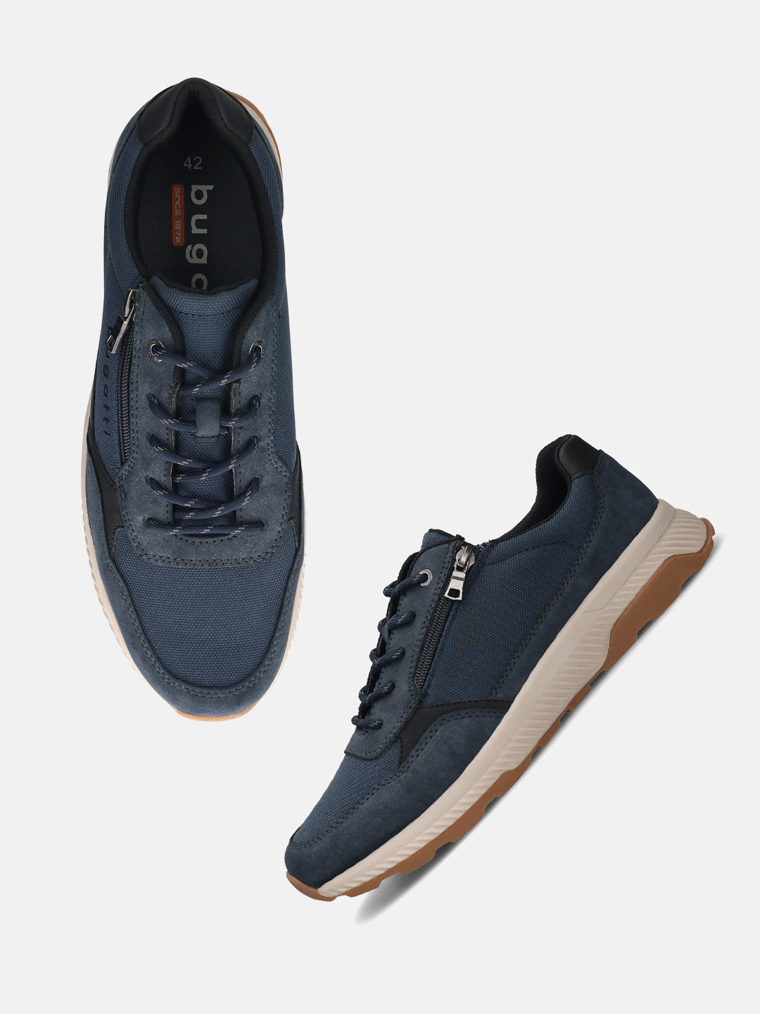 Bugatti Jerit dark blue Comfort Sneakers with laces and a side zipper.
