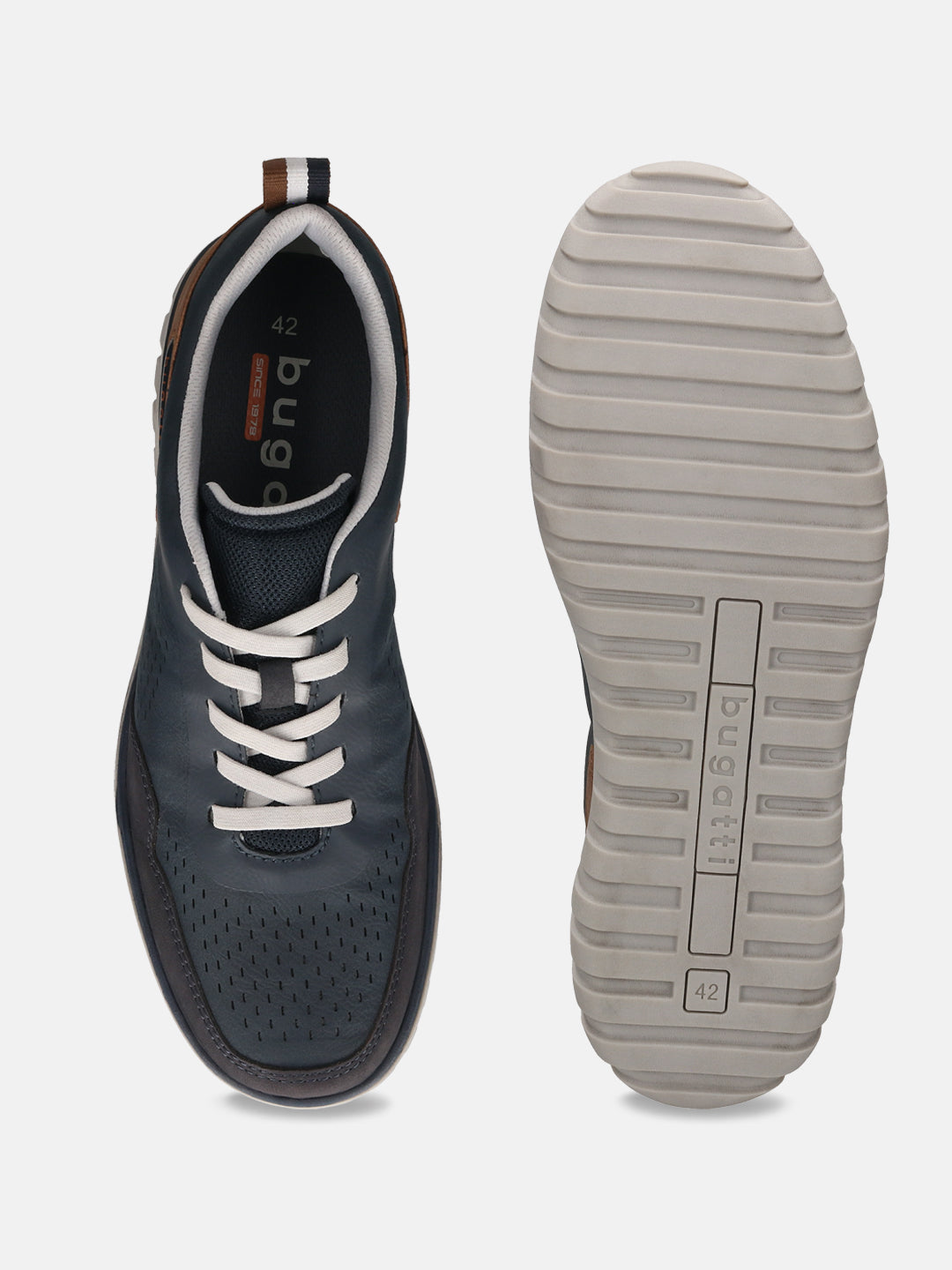 Bugatti Samana comfort sneakers in dark blue leather, seen from the top and sole.