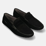 Men's Bugatti drivers black leather shoes with a round toe and apron toe , a tpr outsole.