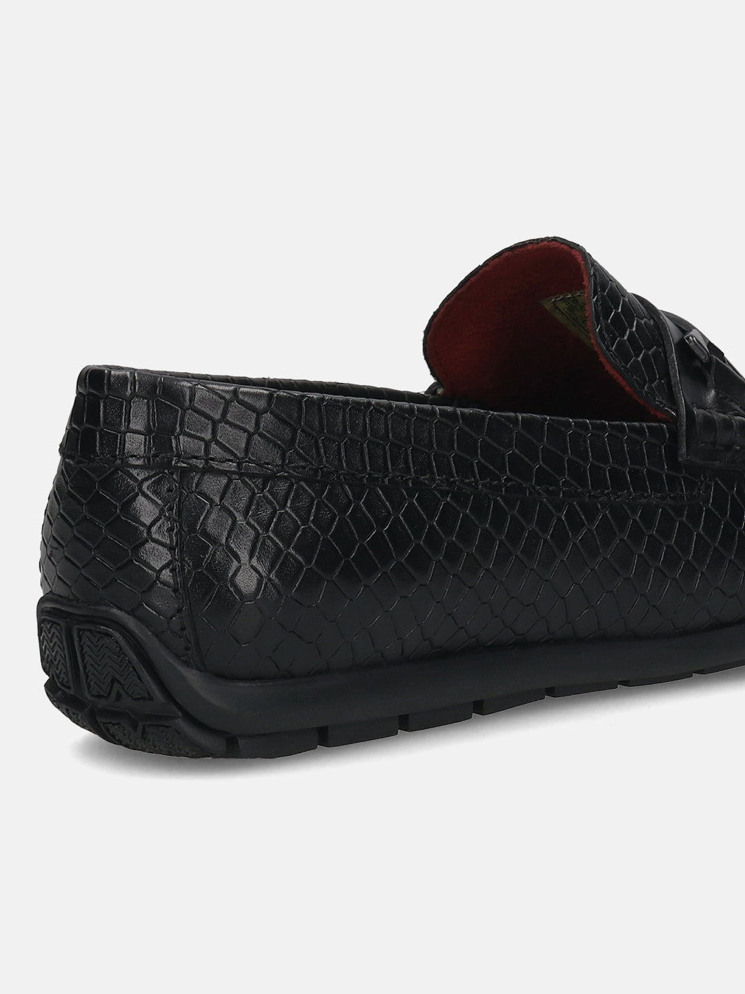 Men's Bugatti drivers black leather shoes with a round toe and apron toe , a tpr outsole.