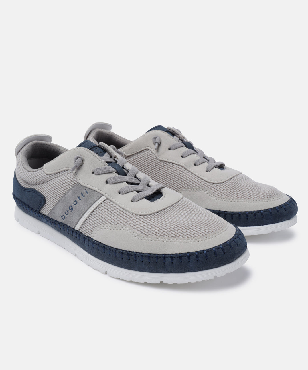 Sand low-top sneakers by Bugatti, featuring blue accents and grey laces.