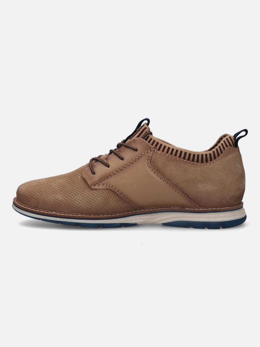 A beige Men's bugatti Oxford featuring a pointed plain toe, zero heels heel, and a wide fit. Made from premium genuine leather with a durable tpr outsole, this laces design offers both style and comfort.